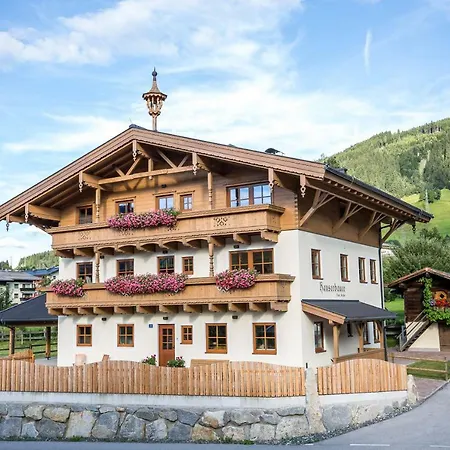 Appartemets Hauserbauer דירה *