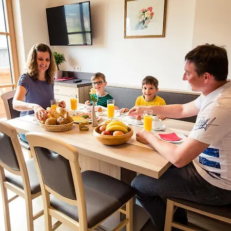 Appartemets Hauserbauer Lägenhet Kaprun